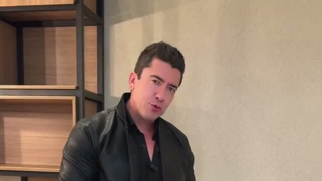 Ramon Pereira ensinando em cena